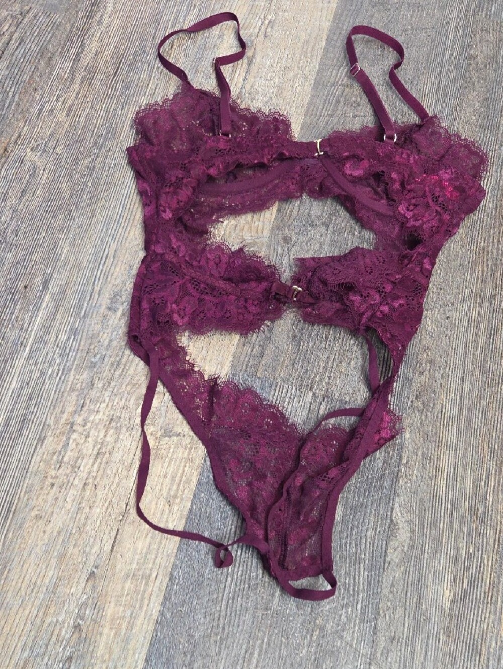 La SENZA Plum Lace Cutout Teddy - Picture 4 of 5